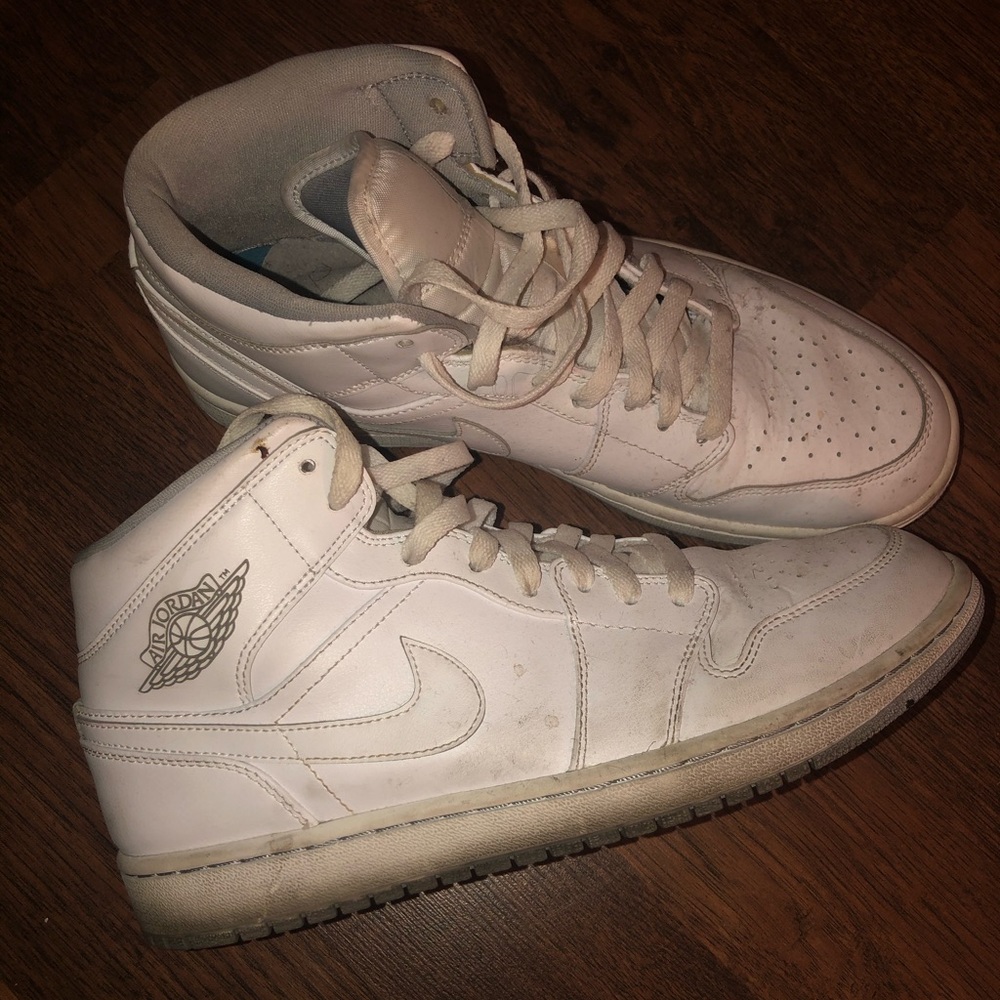 Nike Air Jordan Men's 1 Mid